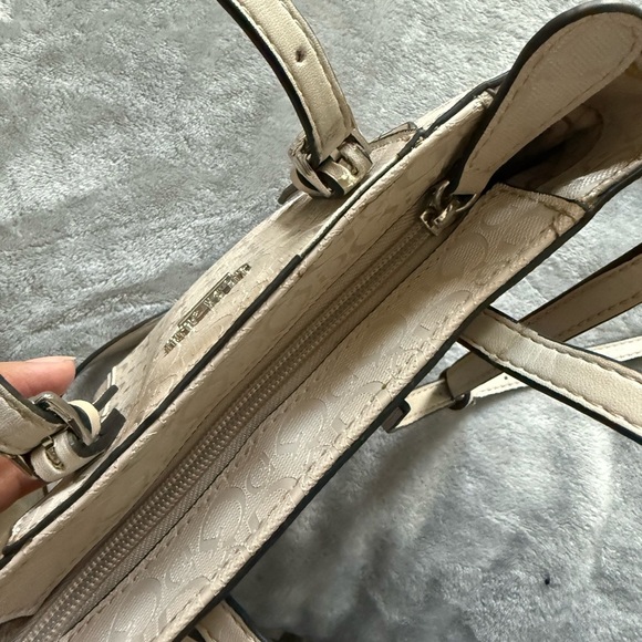 Guess Vintage Cream Crossbody Bag with Silver Hardware - Picture 3 of 5